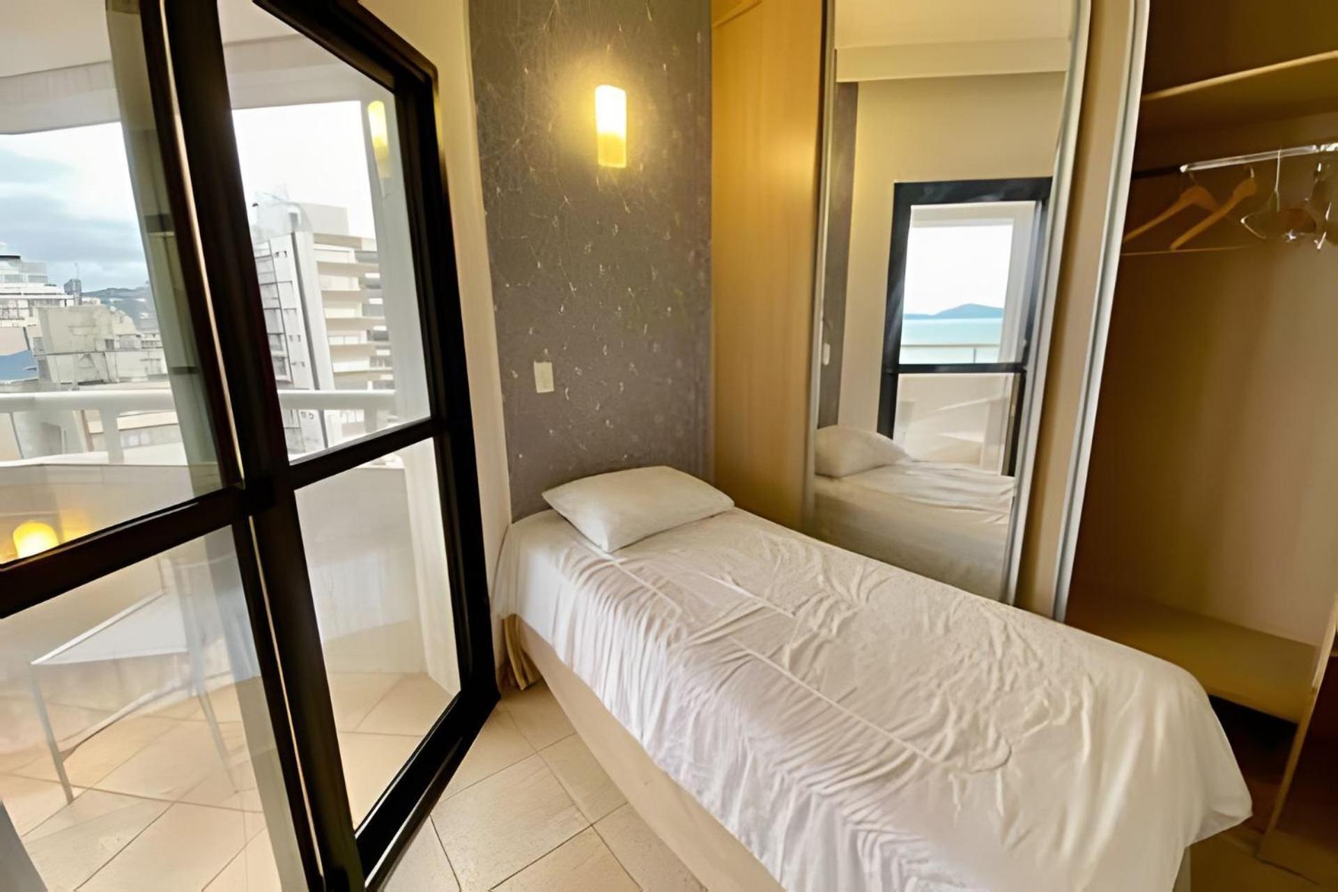Dois Quartos E Sacada Vista Mar No Gonzaga Apartamento