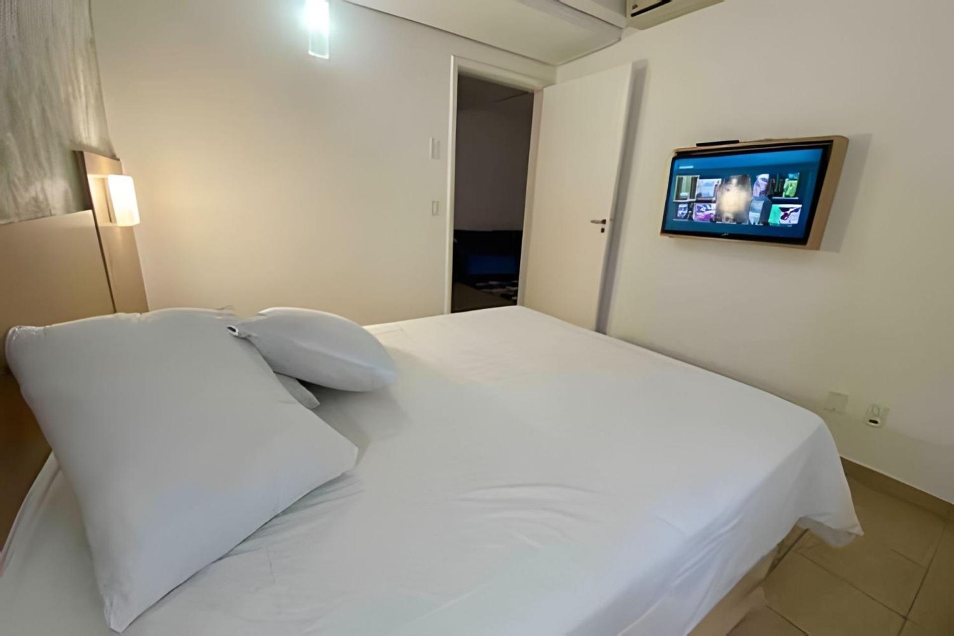 Apartamento Dois Quartos E Sacada Vista Mar No Gonzaga *