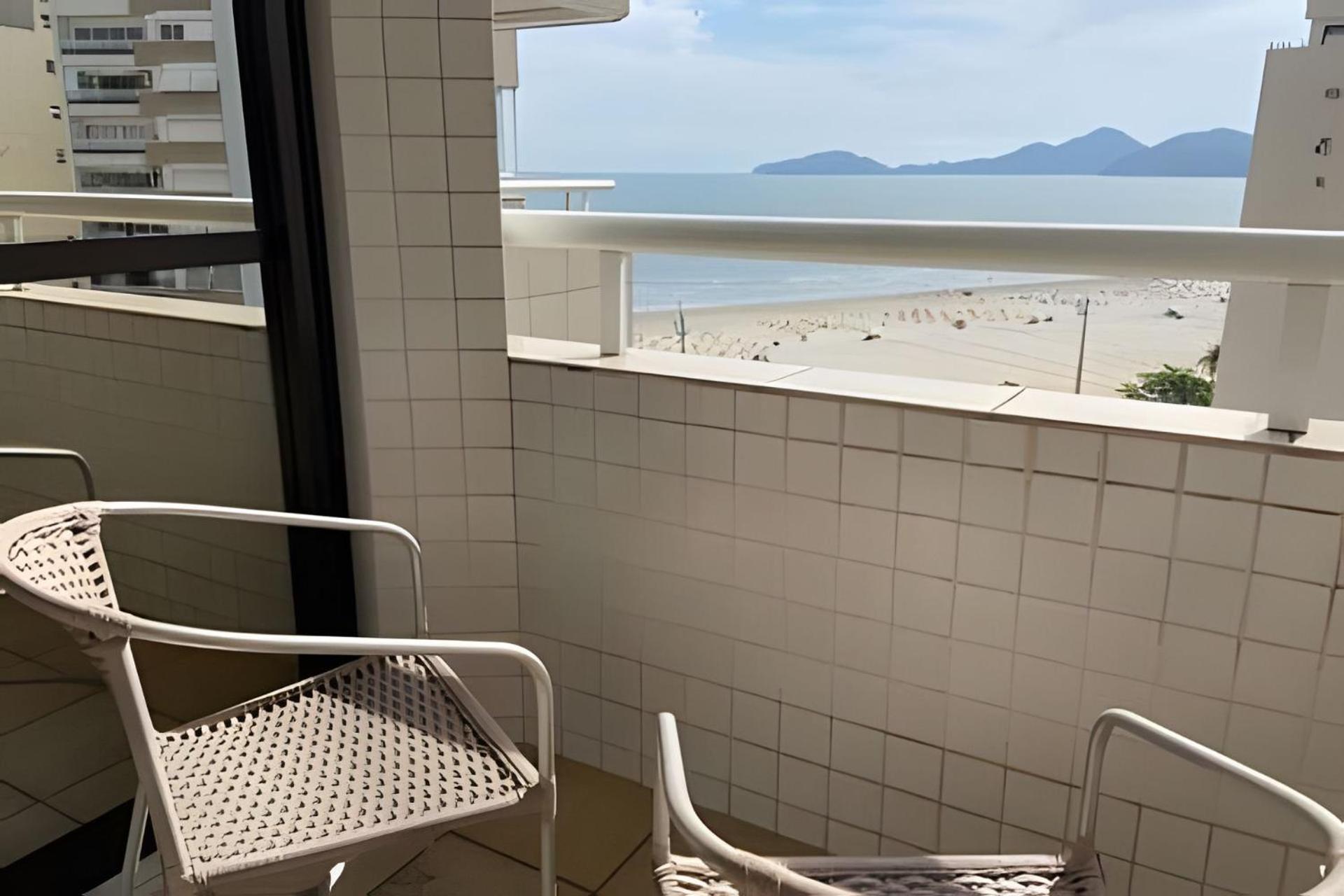 Apartamento Dois Quartos E Sacada Vista Mar No Gonzaga *